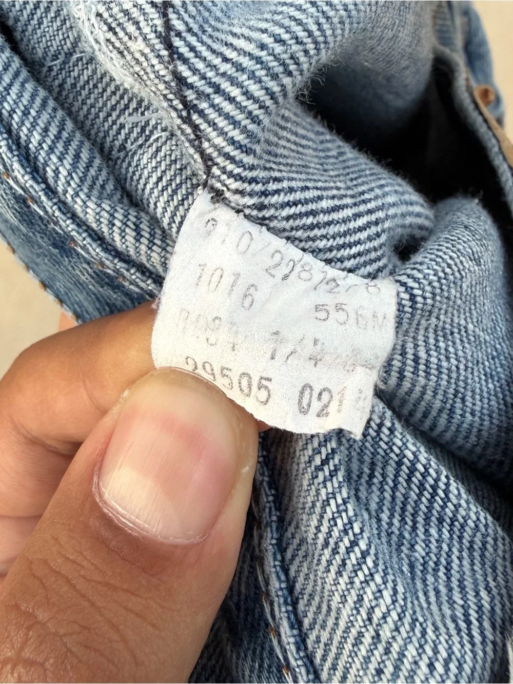 Vintage 80s Levis 505 Medium Wash Blue Jeans Act. Size 34x31” Made In USA